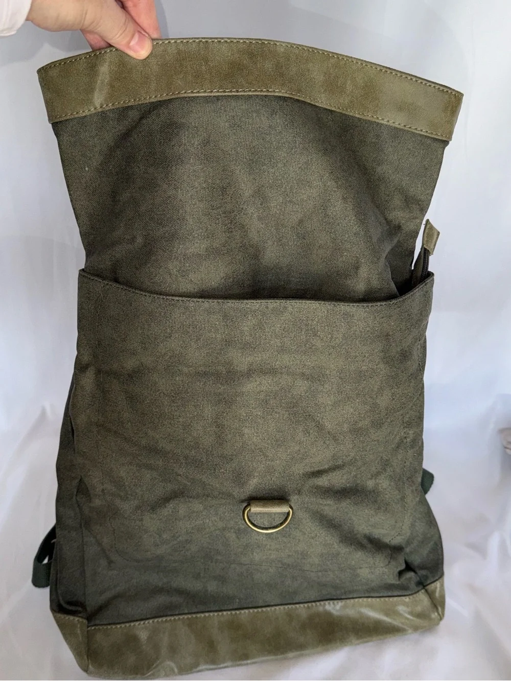 The Original Spirit Canvas Roll-Top Backpack in Olive